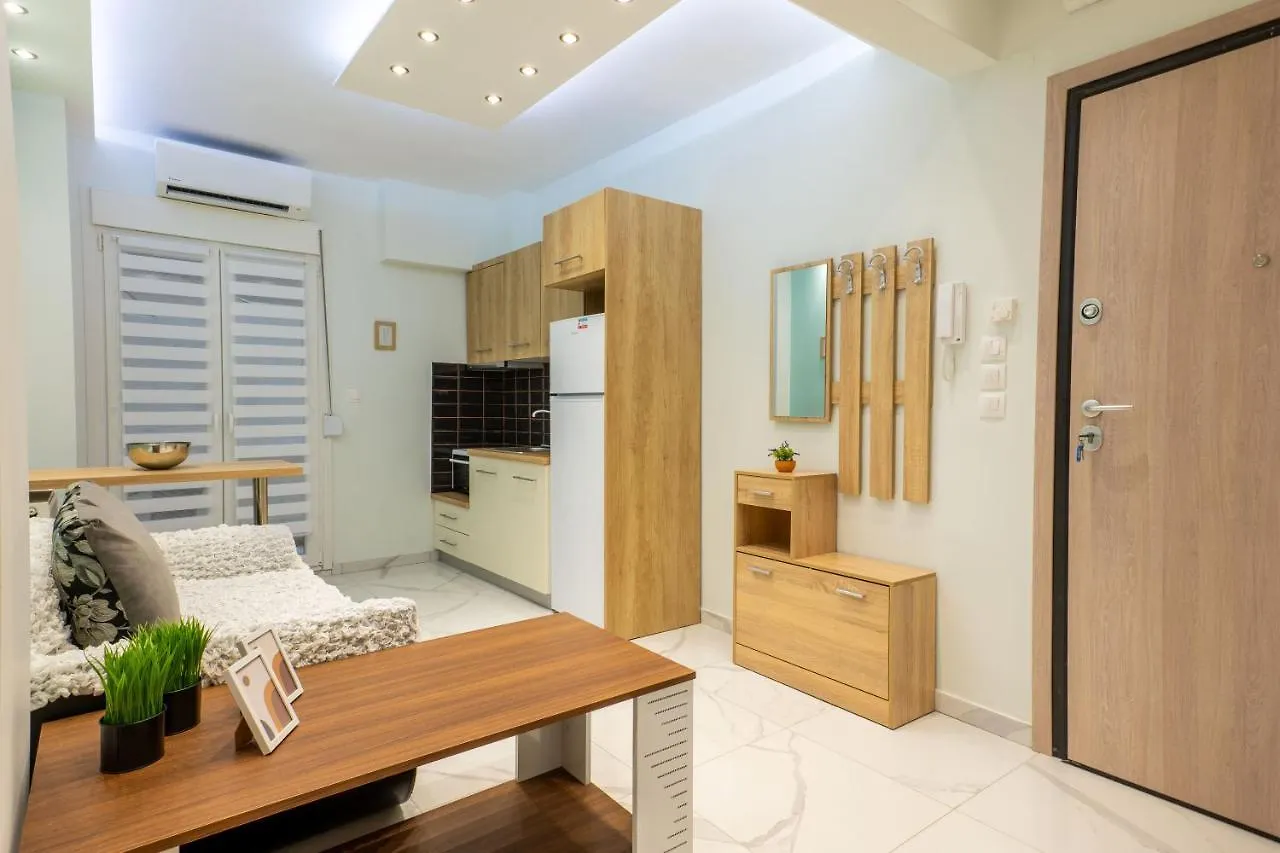 F & B Collection - Close To Seaside Boardwalk Thessaloniki 0*,  Griekenland
